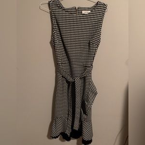 Beautiful dress and did get many complements - just doesn’t fit any longer.